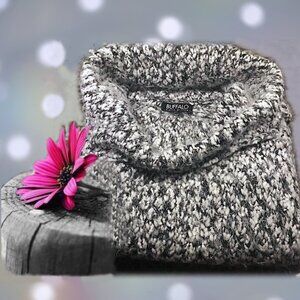 So Soft!!! Cute Buffalo David Bitton Turtleneck Sweater in Black & White Eyelash